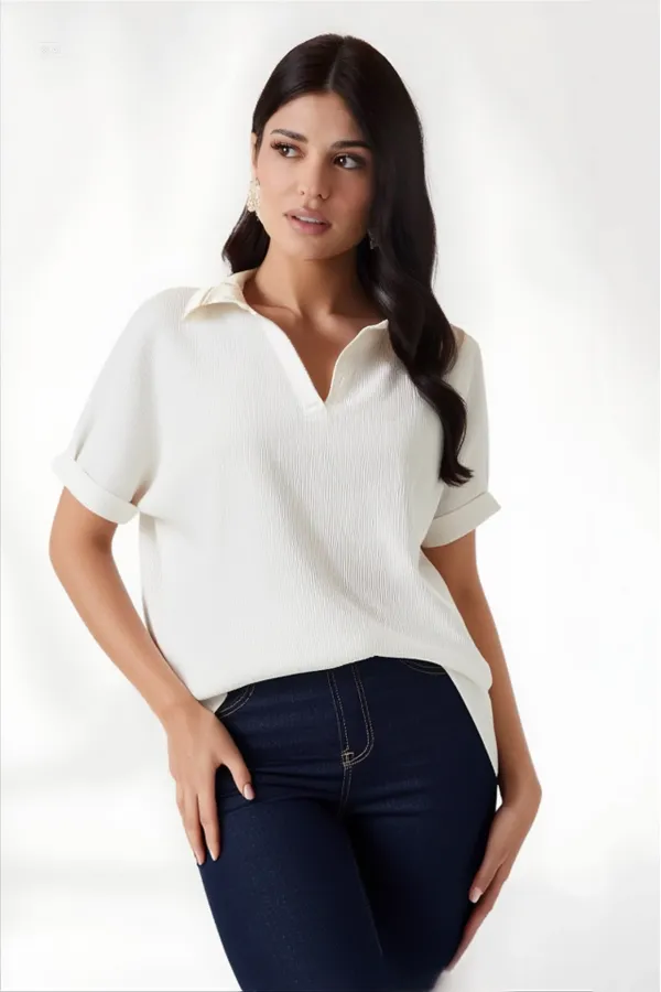 Kadın Ekru Polo Yaka Geniş Kesim Örme Bluz HZL24S-BD104861