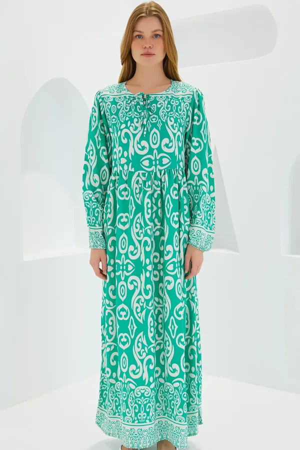 Robe longue en viscose à motifs verts et blanc cassé pour femme, 1947