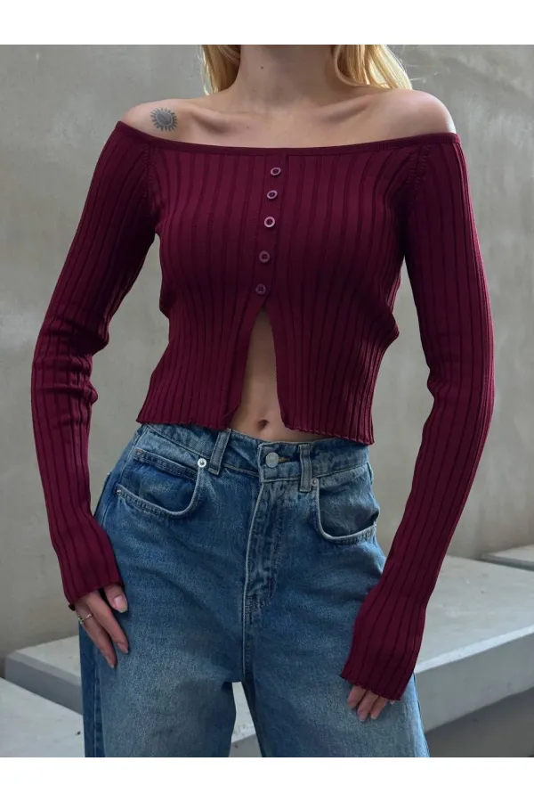 Kadın Bordo Önden Düğme Detaylı Kayık Yaka Triko Bluz HZL25W-ZK10341