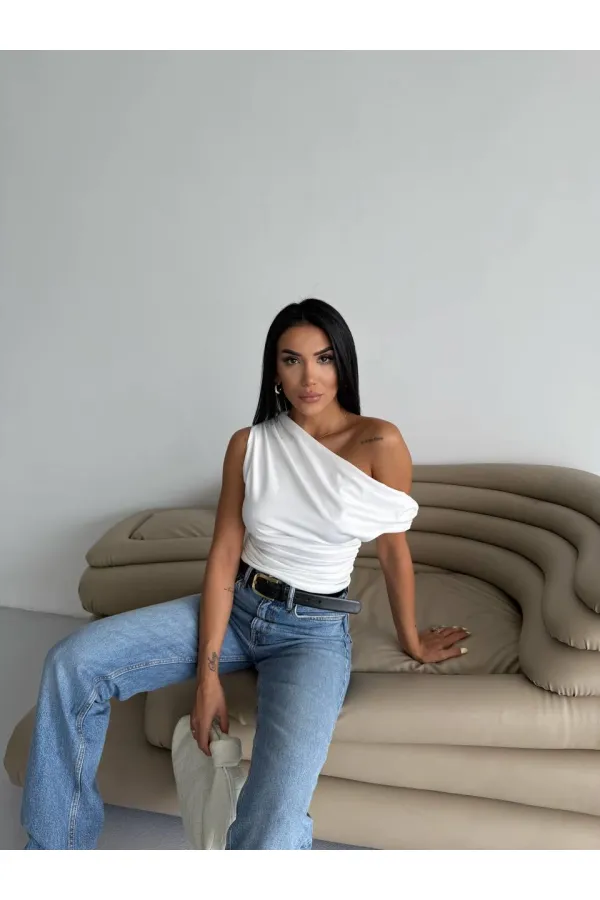 Kadın Beyaz Yandan Drapeli Kayık Yaka Sandy Bluz HZL25S-FRY123201