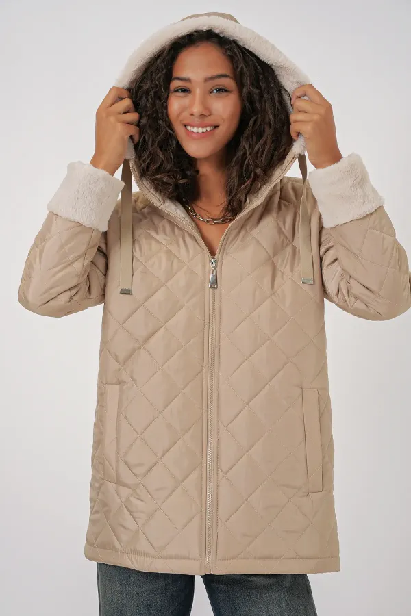 5197 Kapüşonlu Kapitone Mont - Bej