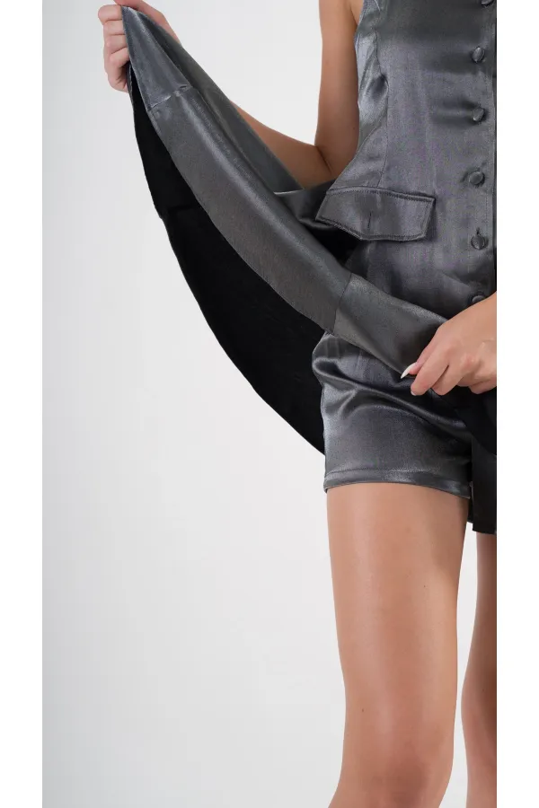 Kadın Antrasit Askılı Önden Düğmeli Cepli Beli Lastikli Şortlu Elbise HZL24S-YY197
