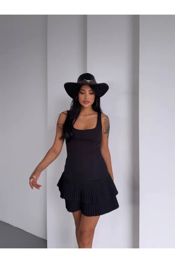 Kadın Siyah Pileli Şortlu Mini Elbise HZL25S-FRY122991