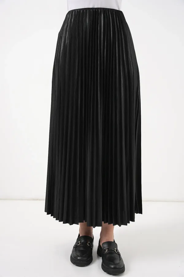Jupe plissée aspect cuir 8009 - Noire