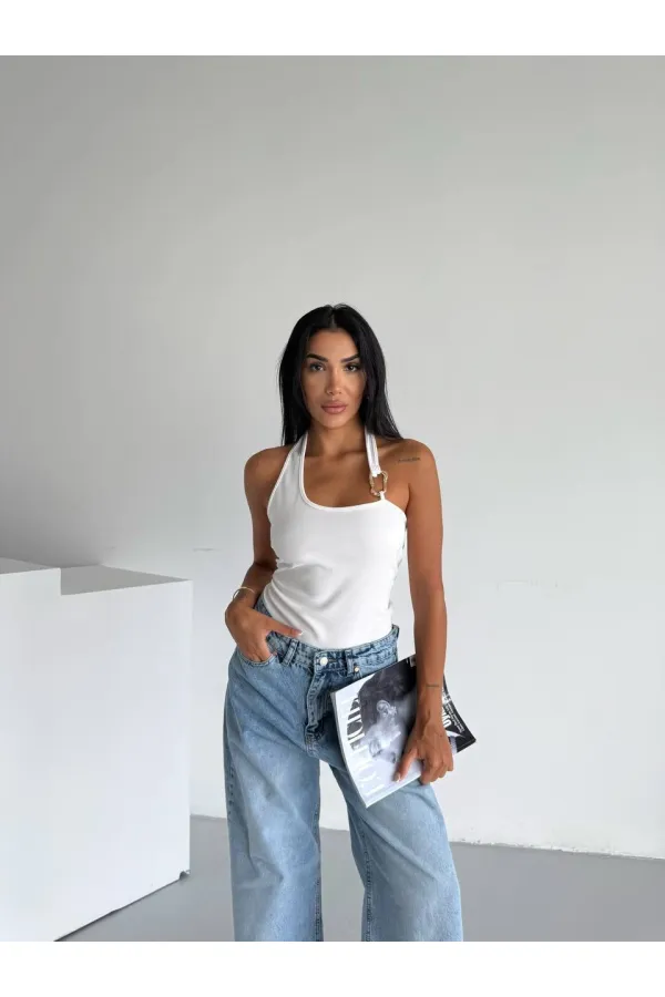 Kadın Beyaz Ottoman Kumaş Halter Yaka Toka Detay Bluz HZL26W-BD123321