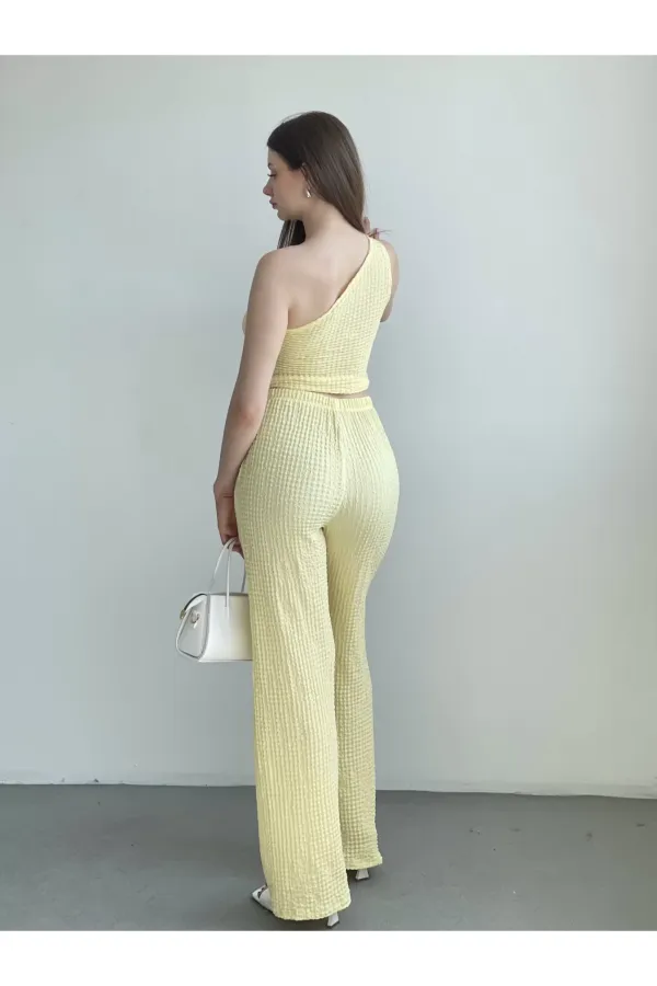Kadın Sarı Beli Lastilkli Gofre Kumaş Pantolon HZL24S-ZK13261