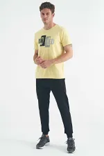 Tommylife Wholesale Elvis Crew Neck Standard Fit Printed Men's T-Shirt 88218 Yellow