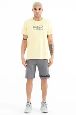 Tommylife Toptan Liam O Yaka Standart Kalıp Baskılı Erkek T-Shirt 88207 Sarı