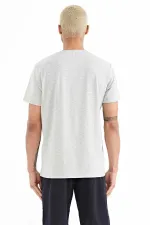 Tommylife Toptan Boris O Yaka Standart Kalıp Baskılı Erkek T-Shirt 88206 Gri Melanj