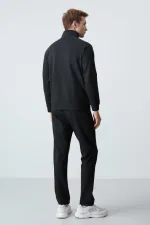 Tommylife Wholesale Comfortable Fit Stand Collar Classic Leg Men's Tracksuit 85113 Black