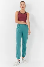 Tommylife Wholesale Burgundy Basic Sleeveless Slim Fit U-Neck Women's Crop Top Tank Top - 97162