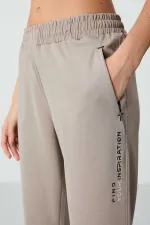 Tommylife Toptan Standart Kalıp Kapüşonlu Kadın Eşofman Takımı 95306 Koyu Bej