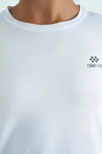 T-shirt femme Tommylife Wholesale blanc à fente au dos, col rond, manches courtes, coupe standard - 97267