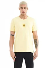 Tommylife Wholesale Bert Crew Neck Standard Fit Printed Men's T-Shirt 88210 Yellow