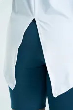 T-shirt femme Tommylife Wholesale blanc à fente au dos, col rond, manches courtes, coupe standard - 97267