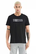 Tommylife Toptan Peter O Yaka Standart Kalıp Baskılı Erkek T-Shirt 88204 Siyah