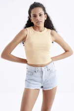 Tommylife Wholesale Orange Basic Sleeveless O-Neck Women's Crop Top Tank Top - 97204