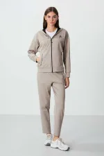 Tommylife Toptan Standart Kalıp Kapüşonlu Kadın Eşofman Takımı 95306 Koyu Bej