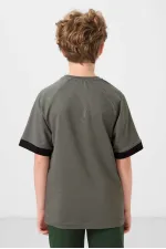 T-shirt garçon Tommylife en coton doux texturé, coupe oversize, avec poche, référence 11295, kaki