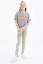 Tommylife Wholesale Grey Oversize Colorful Printed Drop Shoulder Crew Neck Girls Crop T-Shirt - 75038