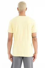 Tommylife Wholesale Boris Crew Neck Standard Fit Printed Men's T-Shirt 88206 Yellow