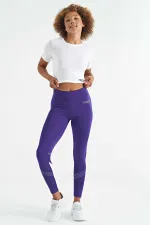 Tommylife Toptan Beyaz Sırt Dekolteli Standart Kalıp O Yaka Kadın Crop T-Shirt - 97265