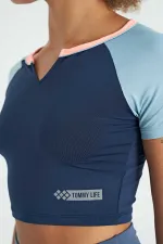 Tommylife Wholesale Indigo Color Block Logo Print Crew Neck Slim Fit Women's Crop T-Shirt - 97270