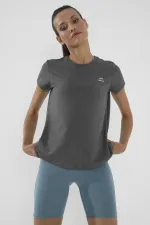 Tommylife Toptan Koyu Gri Basic Kısa Kol Standart Kalıp O Yaka Kadın T-Shirt - 97144