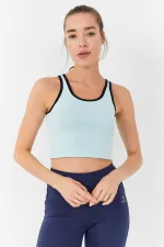 Débardeur court sans manches à col rond Tommylife Wholesale bleu ciel basique, coupe ajustée - 97162