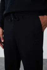 Pantalon de survêtement bleu marine pour homme Tommylife Wholesale, avec cordon de serrage, poches, coupe standard et jambes classiques - 84682