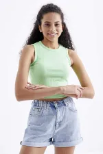 Tommylife Toptan Fıstık Yeşil Basic Kolsuz O Yaka Kadın Crop Top Atlet - 97204