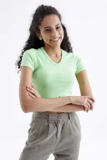 Tommylife Toptan Fıstık Yeşil Basic Önü Yırtmaçlı V Yaka Kadın Crop Top T-Shirt - 97206