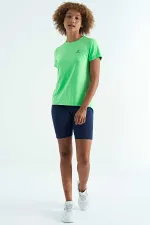 T-shirt femme Tommylife en gros, vert fluo, fendu au dos, col rond, manches courtes, coupe standard - 97267