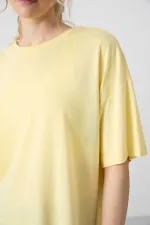 Tommylife Toptan O Yaka Oversize Basic Kadın T-Shirt 97285 Sarı