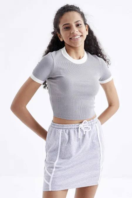 Tommylife Wholesale Grey Basic Sleeve Detail Crew Neck Women's Crop Top T-Shirt - 97200