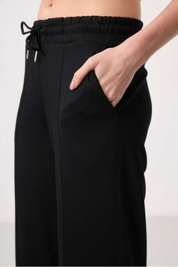 Tommylife Toptan Yumuşak Dokulu Cepli Ön Dikiş Detaylı Kadın Palazzo Pantolon - 94670 Siyah