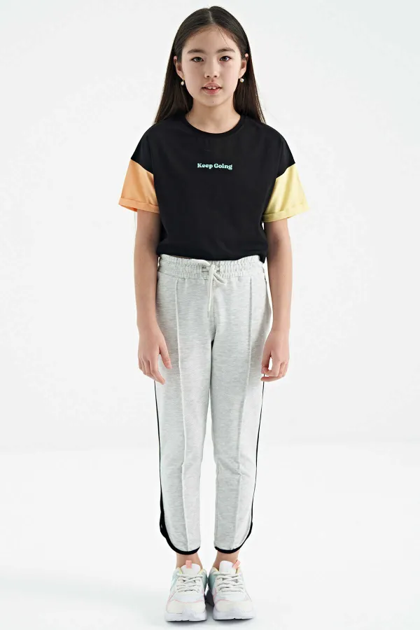 Tommylife Toptan Siyah Yazı Baskılı O Yaka Düşük Omuzlu Oversize Kız Çocuk T-Shirt - 75130