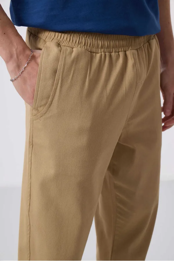 Pantalon chino extensible léger tissé coupe standard Tommylife Wholesale 82175 Beige foncé