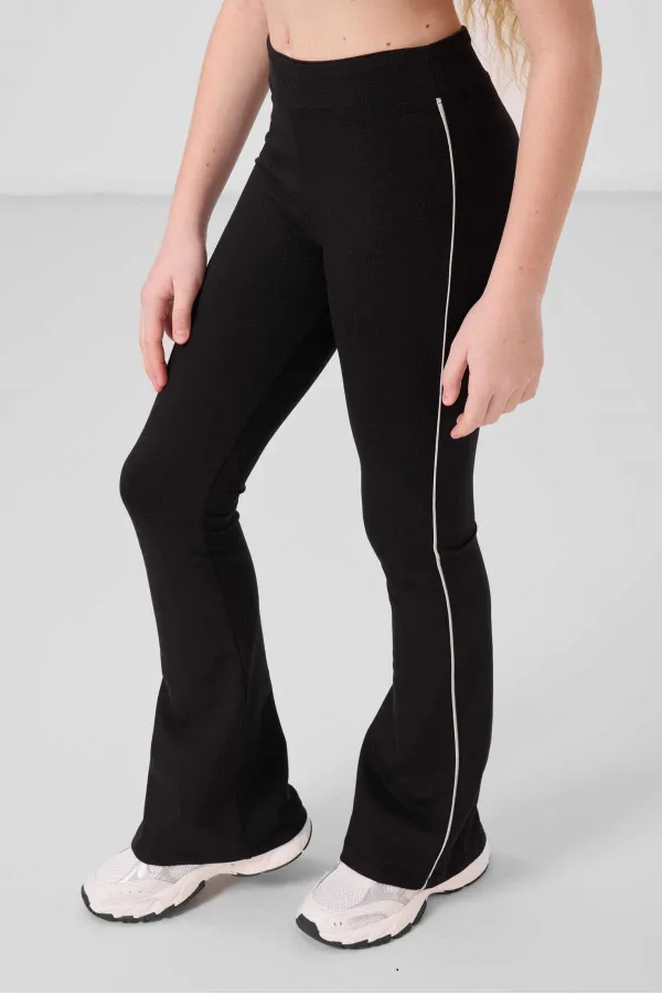 Tommylife Toptan Pamuklu O Yaka Standart Fit Basic İspanyol Paça Kız Çocuk Tayt Takım 75192 Taş Siyah