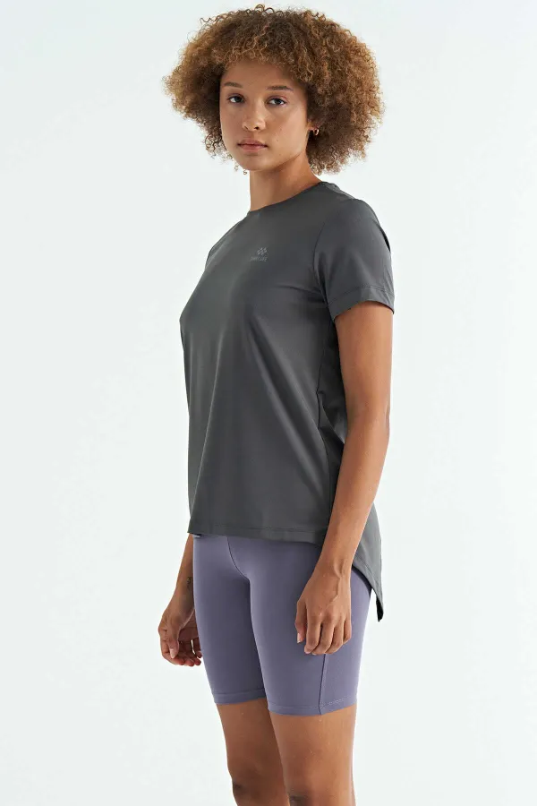 Tommylife Toptan Koyu Gri Sırt Yırtmaç Detaylı O Yaka Kısa Kollu Standart Kalıp Kadın T-Shirt - 97267