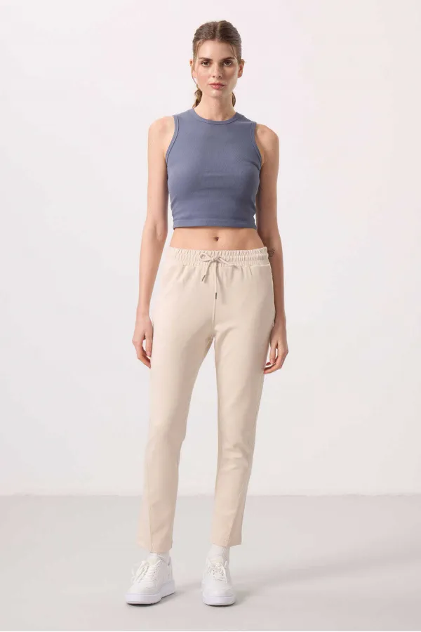 Tommylife Wholesale Soft Textured Hidden Zipper Slim Fit Women's Trousers - 94668 Beige