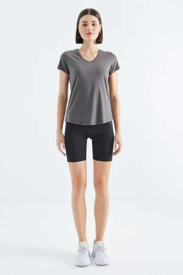 Tommylife Toptan Gri Basic Kısa Kol Standart Kalıp V Yaka Kadın T-Shirt - 97145