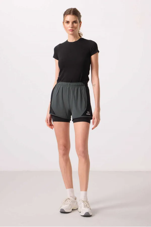 Short Tommylife en polyester, coupe standard, poche cachée, fermeture éclair, avec legging intégré - 91015 Kaki