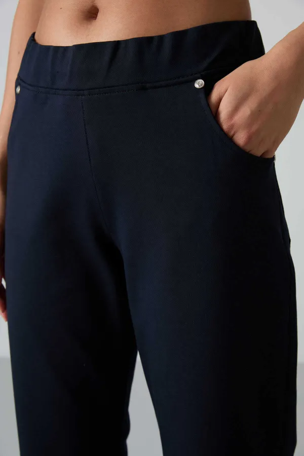 Tommylife Toptan Lacivert Taş Detaylı Cepli Rahat Form Klasik Paça Kadın Eşofman Altı - 94007