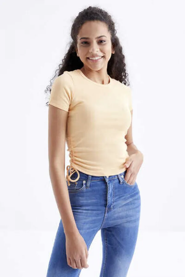 Tommylife Wholesale Orange Basic Side Gathered O-Neck Women's Crop Top T-Shirt - 97203