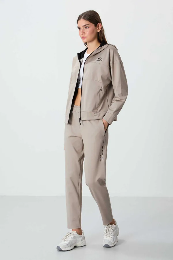 Tommylife Toptan Standart Kalıp Kapüşonlu Kadın Eşofman Takımı 95306 Koyu Bej