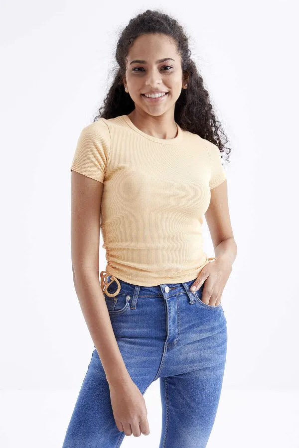 Tommylife Wholesale Orange Basic Side Gathered O-Neck Women's Crop Top T-Shirt - 97203