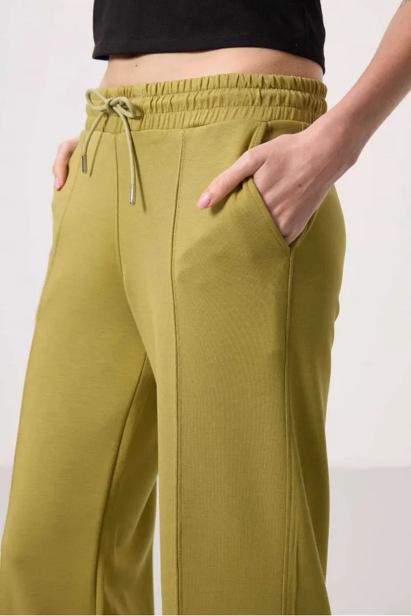 Tommylife Toptan Yumuşak Dokulu Cepli Ön Dikiş Detaylı Kadın Palazzo Pantolon - 94670 Koyu Hardal