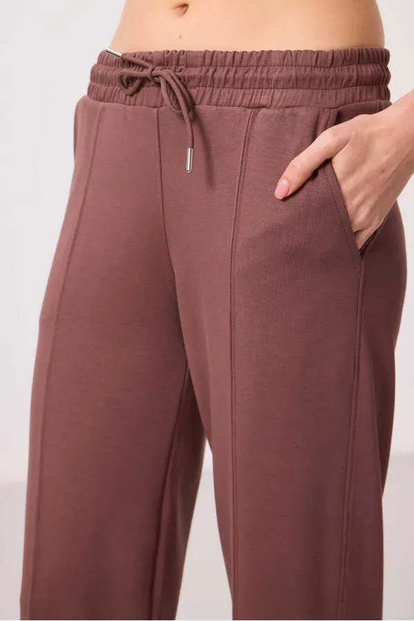 Tommylife Toptan Yumuşak Dokulu Cepli Ön Dikiş Detaylı Kadın Palazzo Pantolon - 94670 Kahverengi