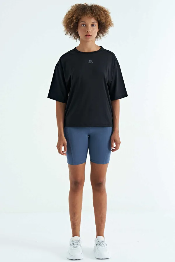 Tommylife Toptan Siyah O Yaka Baskı Detaylı Oversize Kısa Kol Kadın T-Shirt - 97263